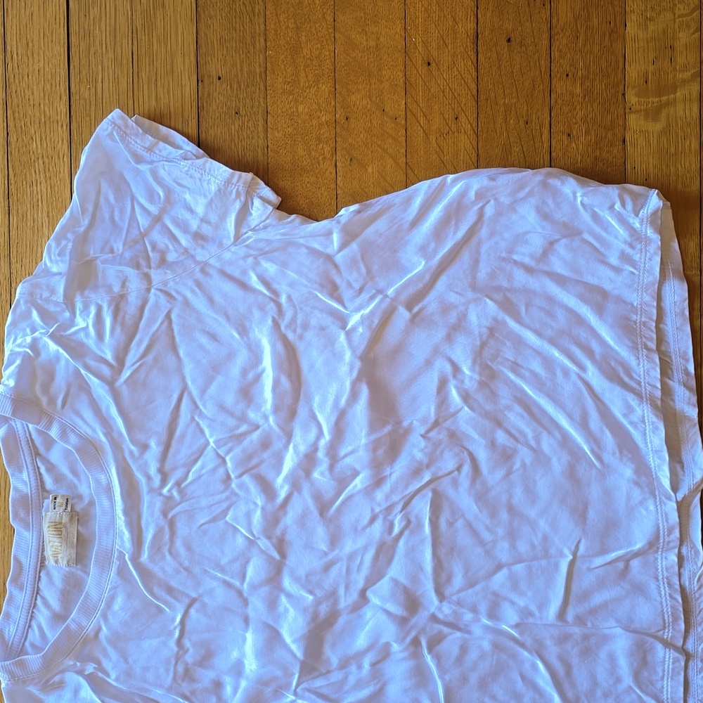 Nation LTD, White Short Sleeve Satiny T-Shirt, EUC, Women's M - Picture 8 of 13